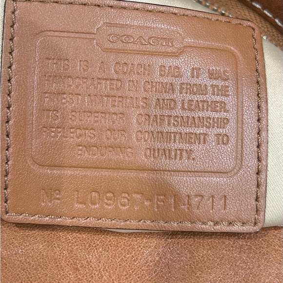 Authentic Signature Coach Satchel/ Shoulder/ & Crossbody Handbag - Picture 7 of 9